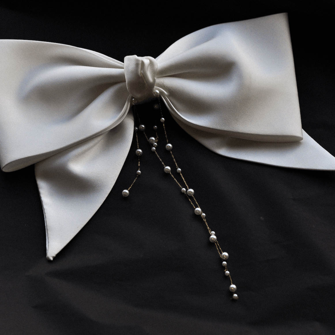 Chantal White Bridal Bow
