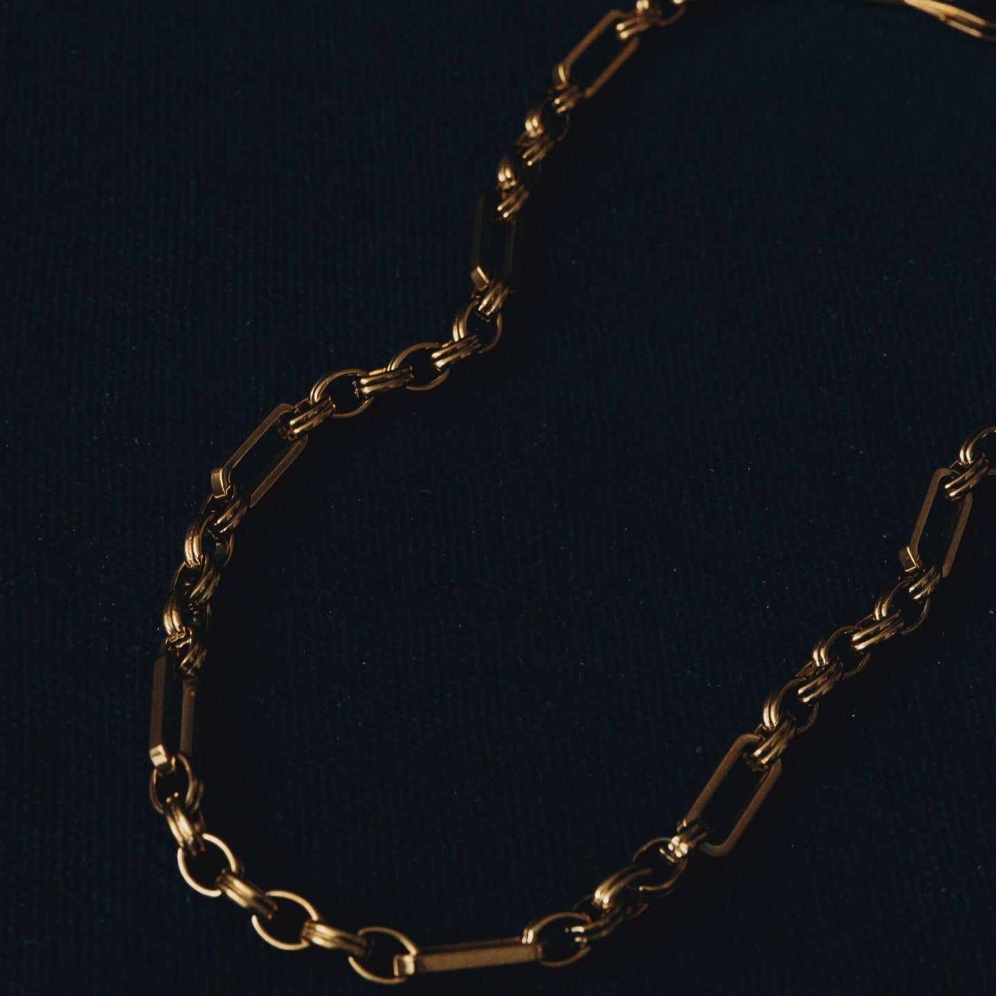 Trinity Vintage Gold Chain Necklace